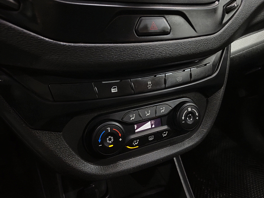 Lada (ВАЗ) Vesta Comfort Image (2017-2019), 2018 года, пробег 105224 км