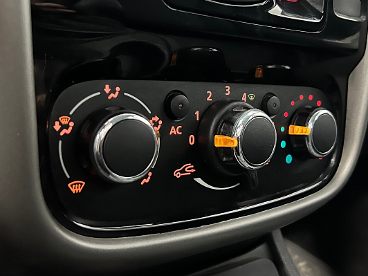 Renault Duster Expression, 2014 года, пробег 138000 км