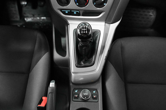 Ford Focus Trend, 2012 года, пробег 90790 км