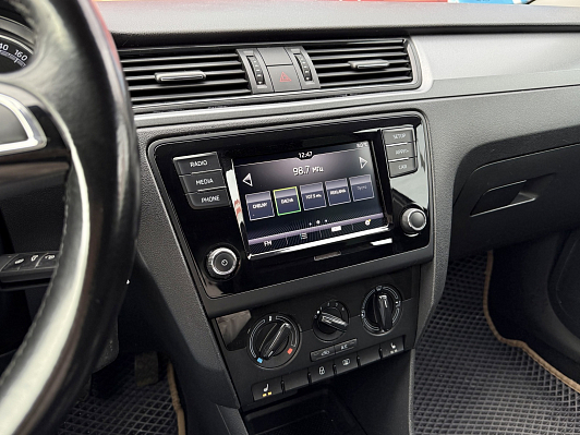 Skoda Rapid Hockey Edition Ambition, 2019 года, пробег 127900 км