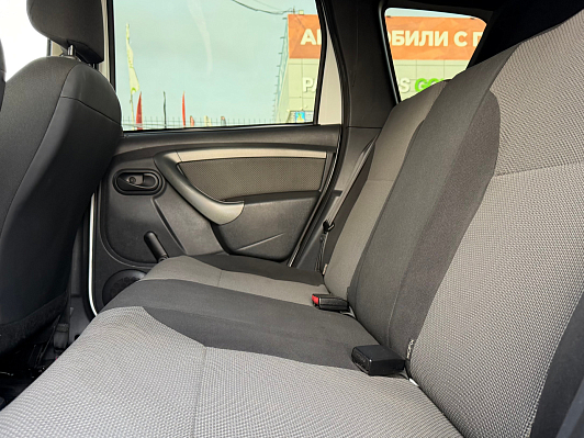 Renault Duster Expression, 2017 года, пробег 101103 км