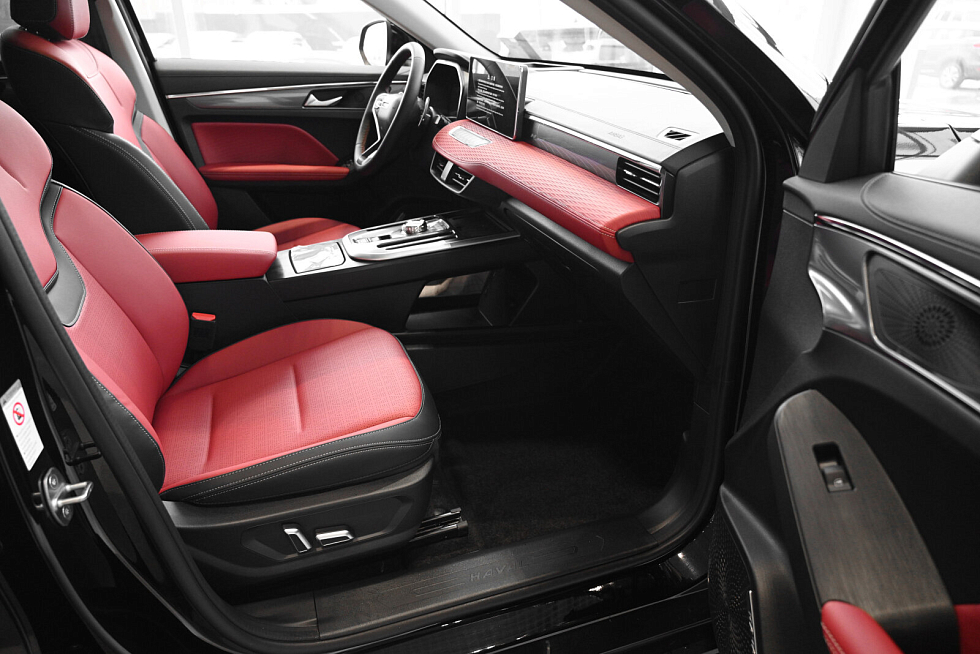 Haval Jolion Премиум, черный