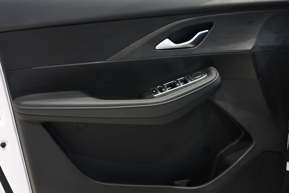 Omoda C5 Стиль (2024), белый