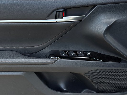 Toyota Camry Элеганс Safety, 2019 года, пробег 92410 км