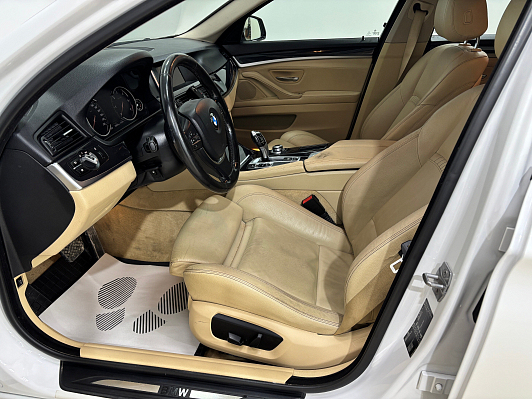 BMW 5 серии, 2015 года, пробег 155547 км