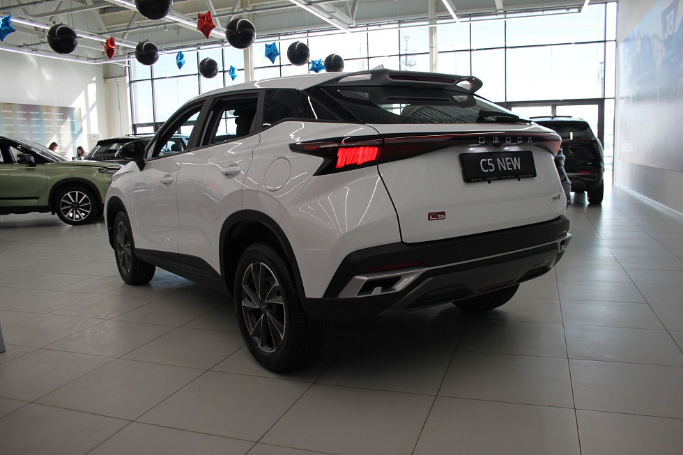 Omoda C5 Драйв (2025), белый