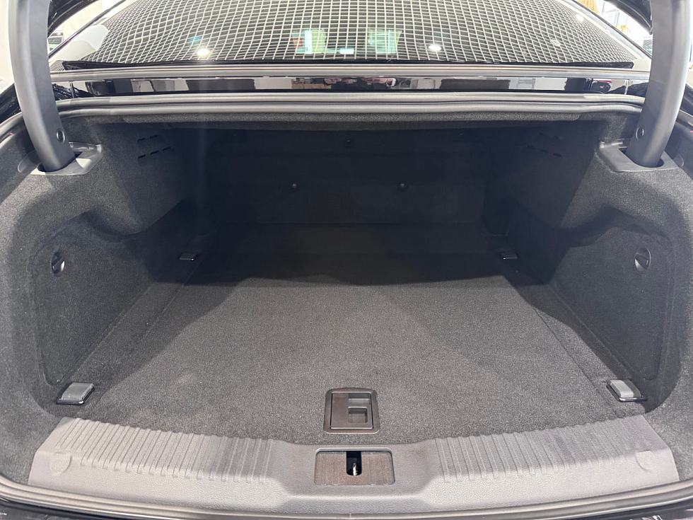 Hongqi H9 Делюкс (Deluxe), черный