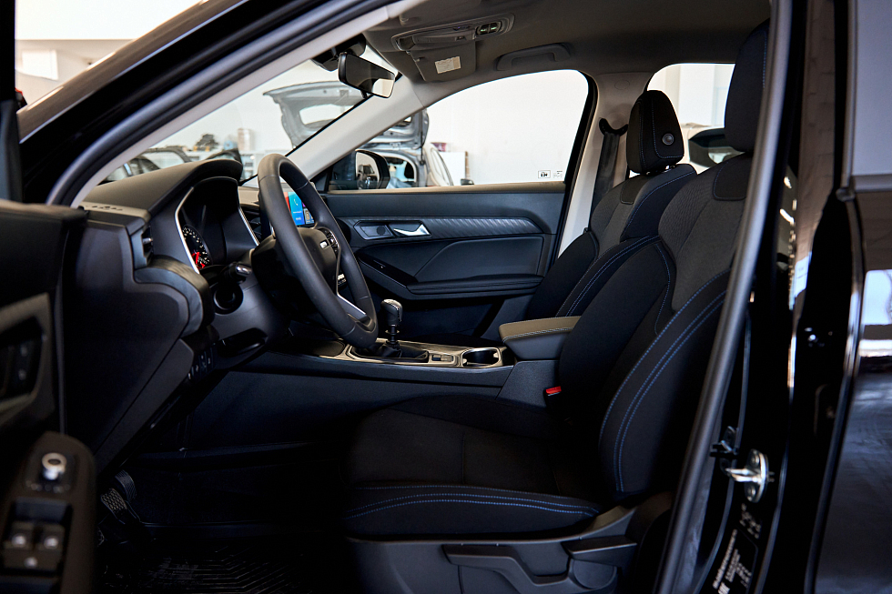 Haval Jolion Оптимум, черный