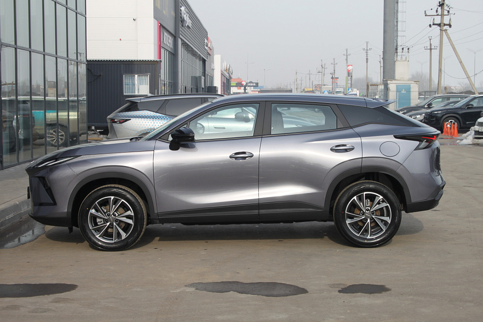 Omoda C5 Актив, серый