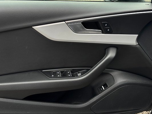 Audi A4 35 TFSI S tronic Edition One, 2020 года, пробег 124378 км