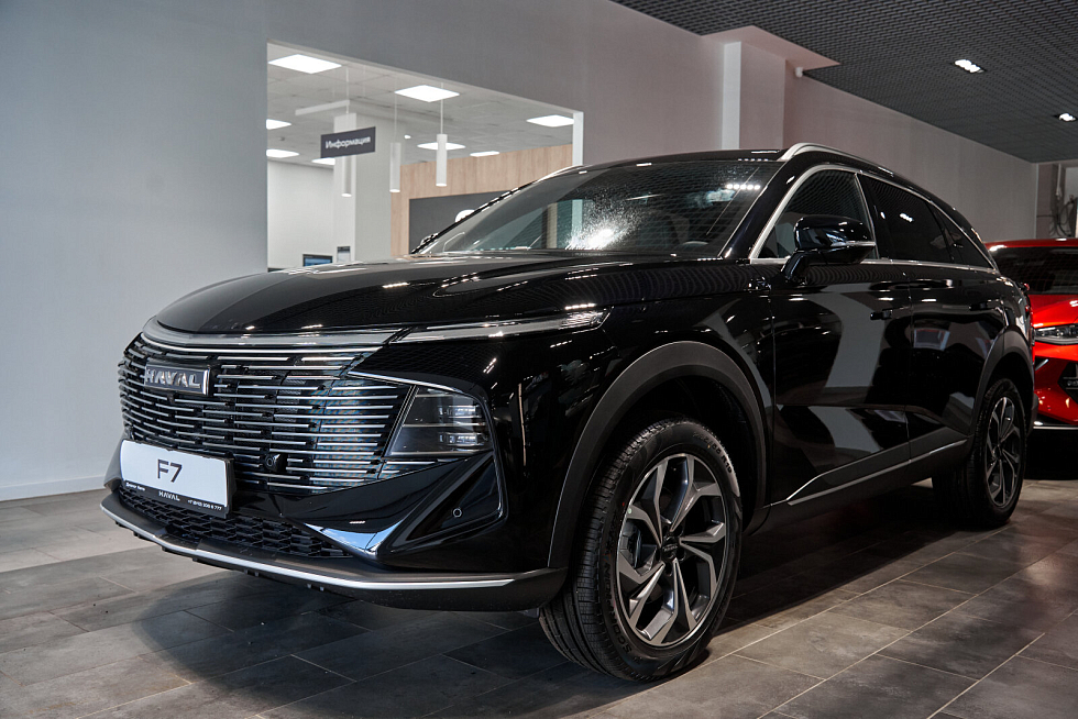 Haval F7 Премиум, черный