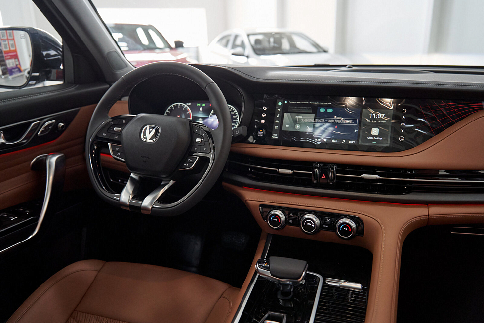 Changan CS95 Комфорт, черный