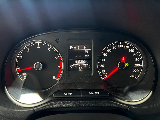 Volkswagen Polo Comfortline, 2017 года, пробег 123000 км