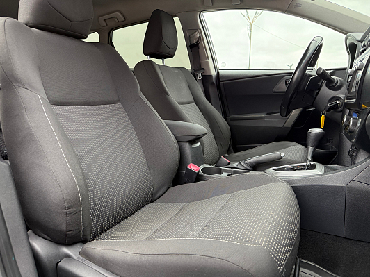 Toyota Auris, 2013 года, пробег 173600 км