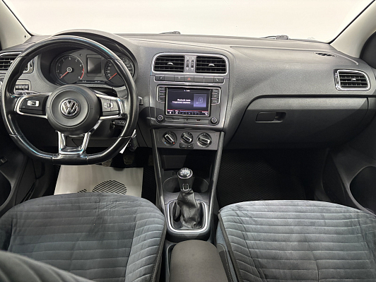Volkswagen Polo Comfortline, 2019 года, пробег 116455 км