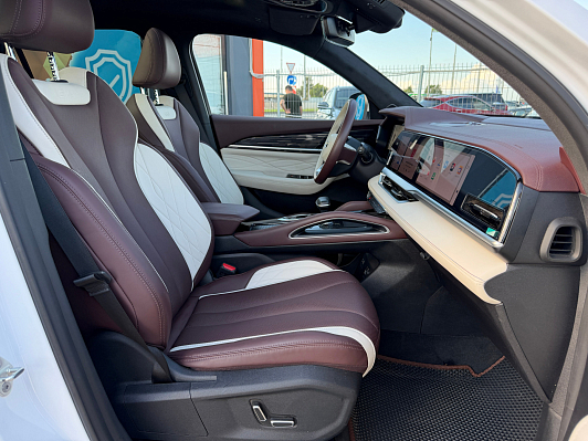Geely Monjaro Flagship (2023-2025), 2024 года, пробег 38300 км