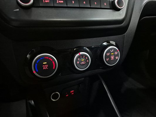 Kia Rio Comfort Аудио, 2017 года, пробег 111048 км