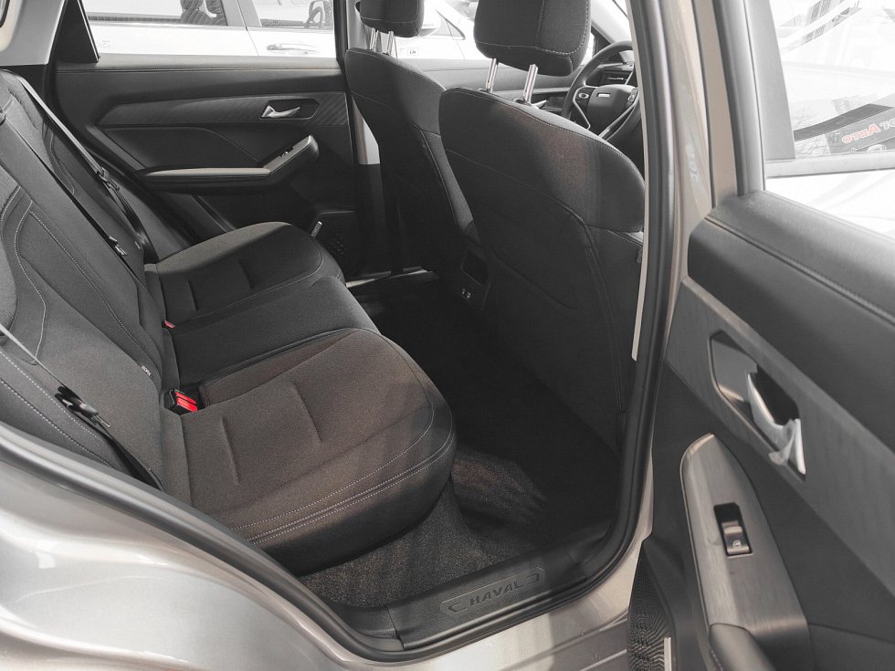 Haval Jolion Комфорт, серый