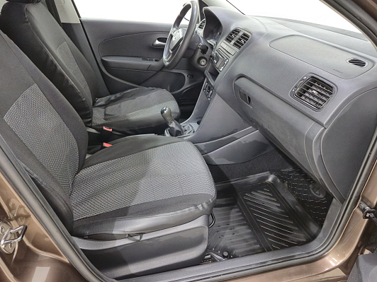 Volkswagen Polo Trendline, 2017 года, пробег 77193 км