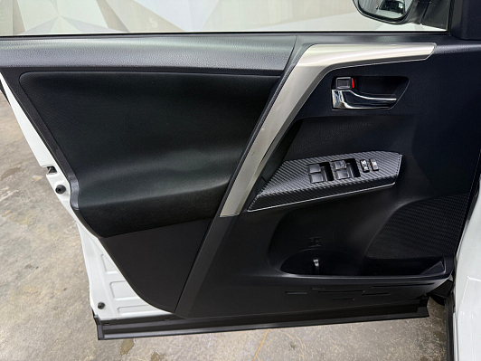 Toyota RAV4, 2014 года, пробег 123830 км