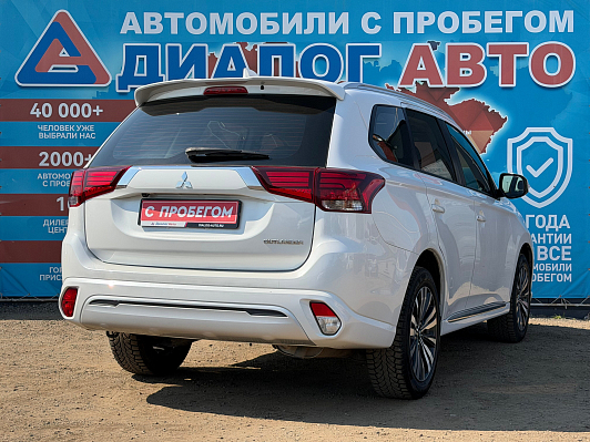 Mitsubishi Outlander Invite, 2022 года, пробег 30207 км