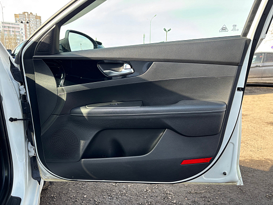 Kia Cerato Luxe, 2021 года, пробег 77500 км