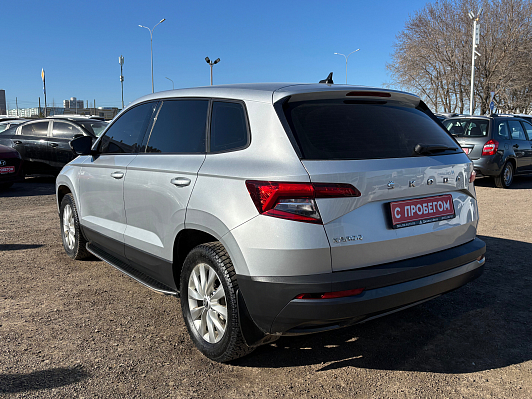 Skoda Karoq Active, 2022 года, пробег 242000 км