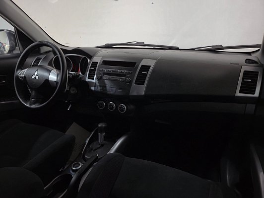 Mitsubishi Outlander Invite, 2008 года, пробег 236597 км