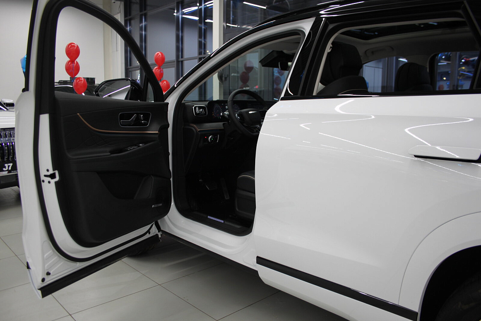 Jaecoo J8 Комфорт, белый