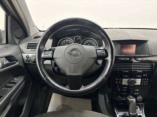 Opel Astra, 2014 года, пробег 182340 км