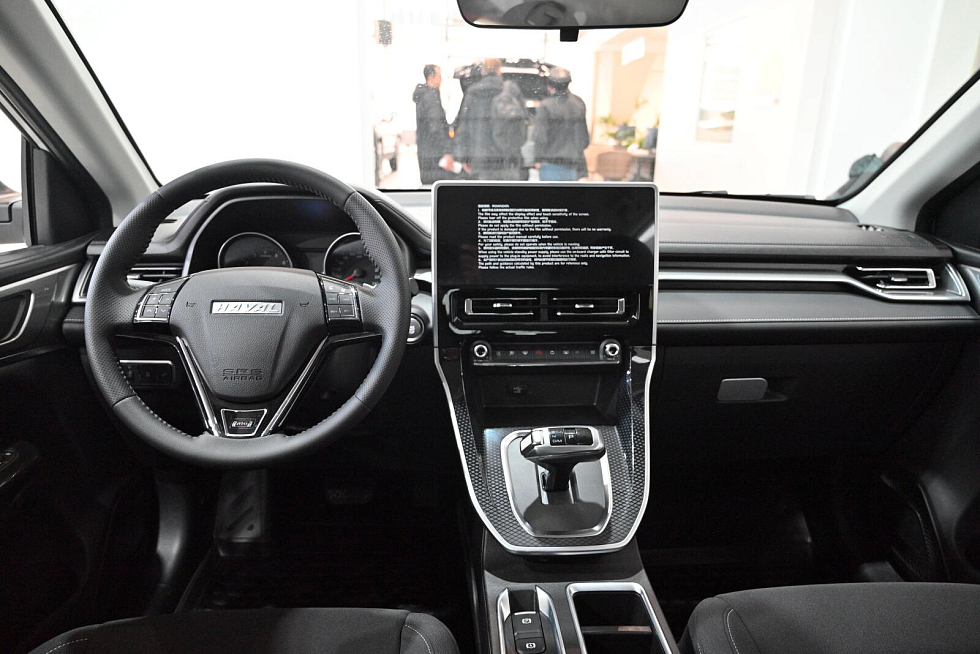 Haval M6 Оптимум, серебряный