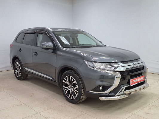 Mitsubishi Outlander Instyle, 2021 года, пробег 37140 км