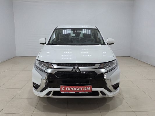 Mitsubishi Outlander Invite, 2022 года, пробег 906 км