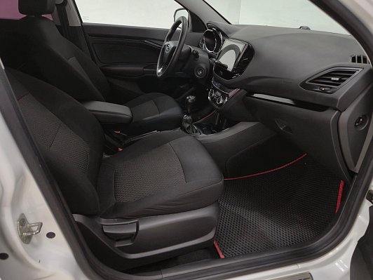 Lada (ВАЗ) Vesta Comfort, 2017 года, пробег 137903 км