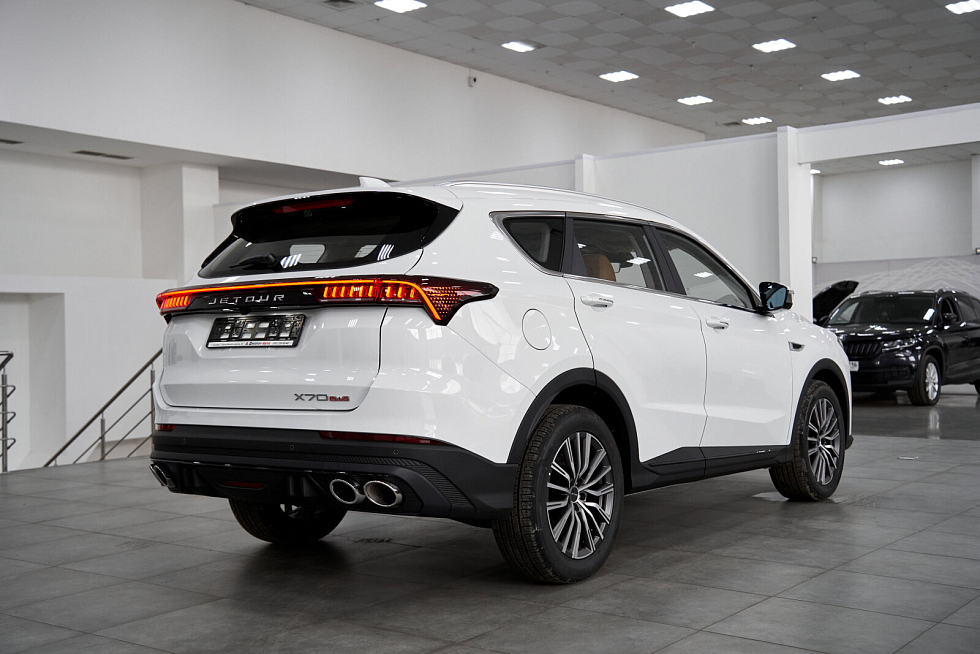 JETOUR X70+ Комфорт, белый