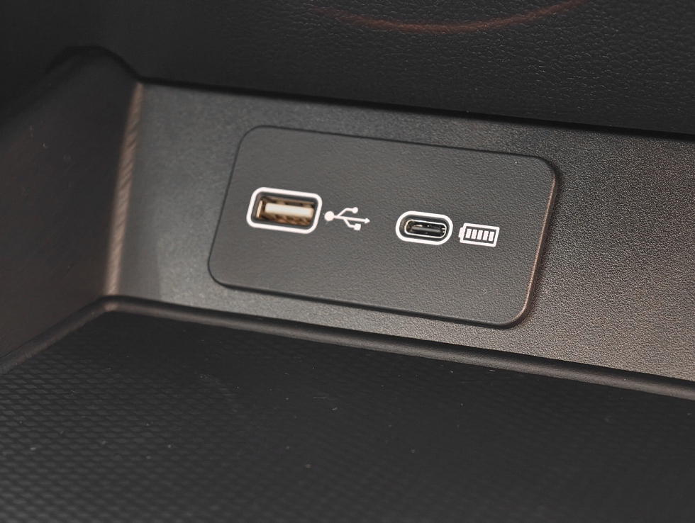 Haval Jolion Комфорт, черный