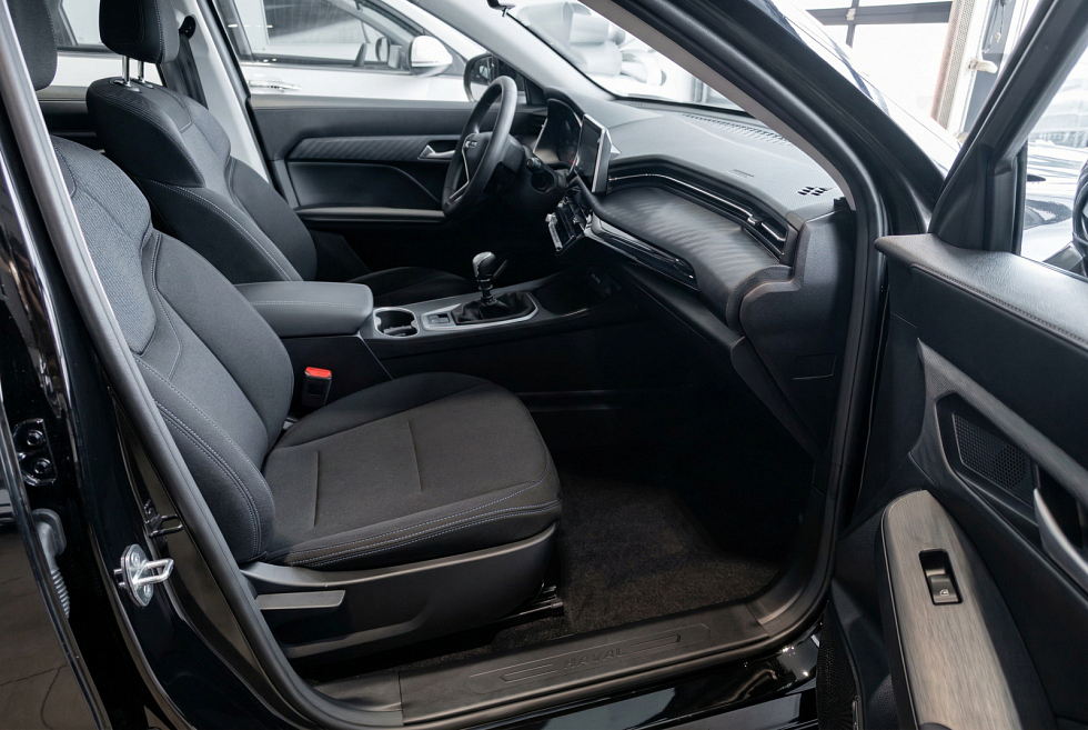 Haval Jolion Комфорт, черный