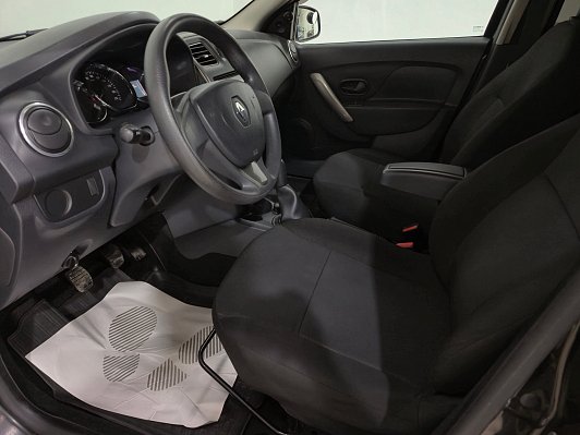 Renault Logan Privilege, 2015 года, пробег 133191 км