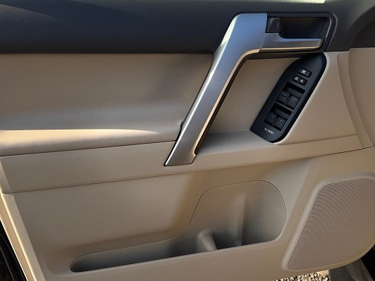 Toyota Land Cruiser Prado Люкс Safety (7 мест), 2021 года, пробег 143591 км
