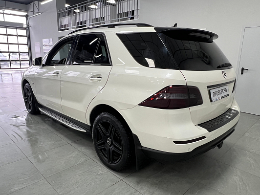 Mercedes-Benz M-Класс, 2011 года, пробег 245000 км