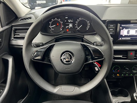 Skoda Rapid Ambition, 2021 года, пробег 77010 км