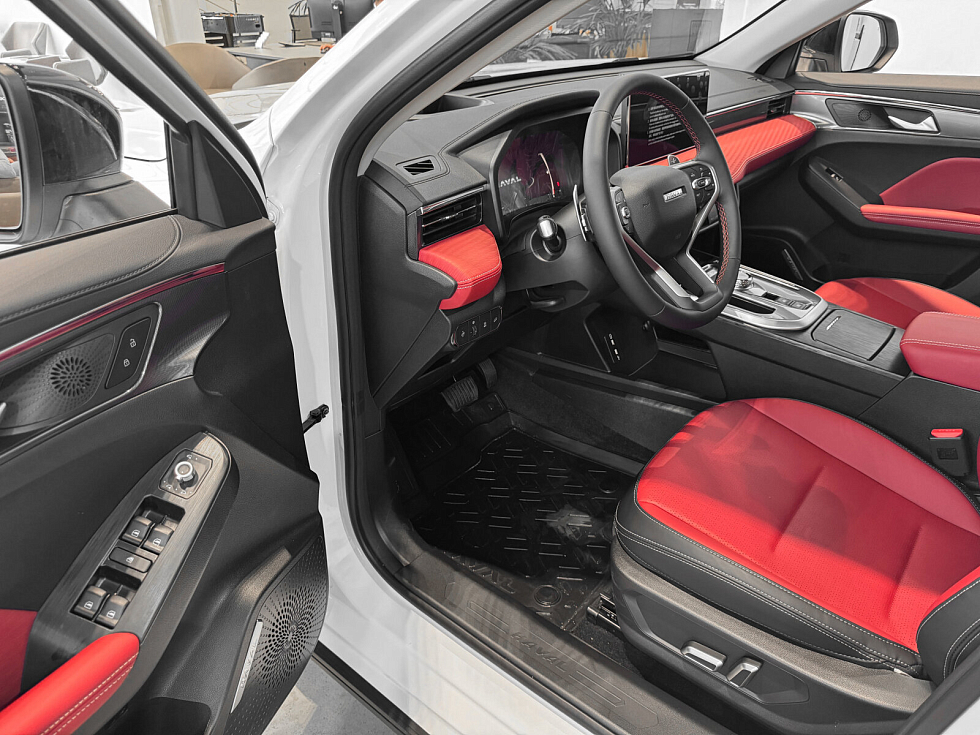 Haval Jolion Техно +, белый