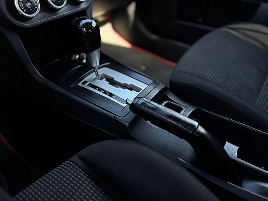 Mitsubishi Lancer, 2010 года, пробег 175246 км