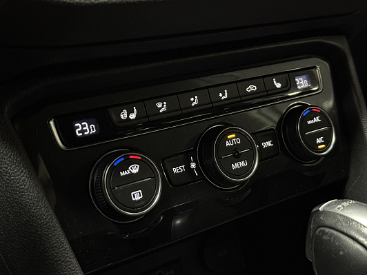 Volkswagen Tiguan All Inclusive, 2018 года, пробег 103000 км