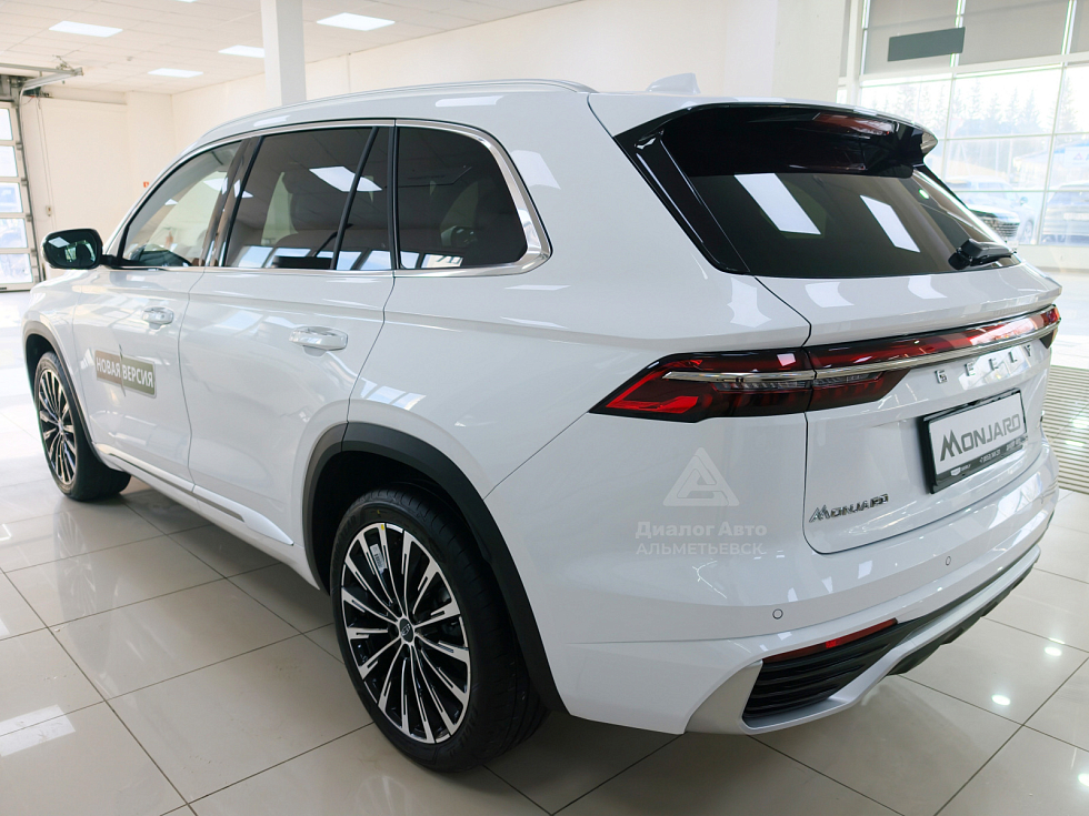 Geely Monjaro Флагман, белый