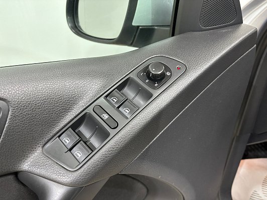 Volkswagen Tiguan CLUB, 2011 года, пробег 180774 км