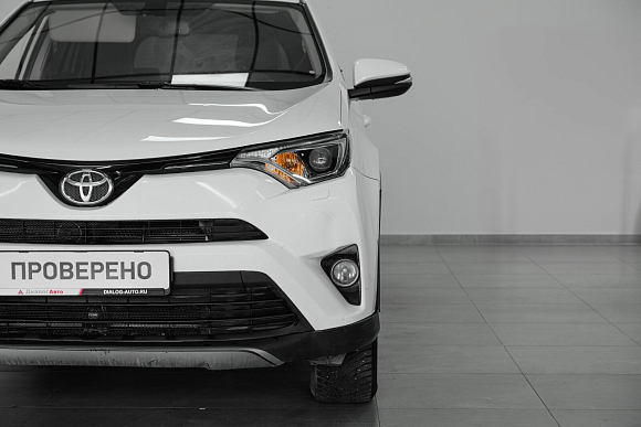 Toyota RAV4, 2017 года, пробег 187660 км