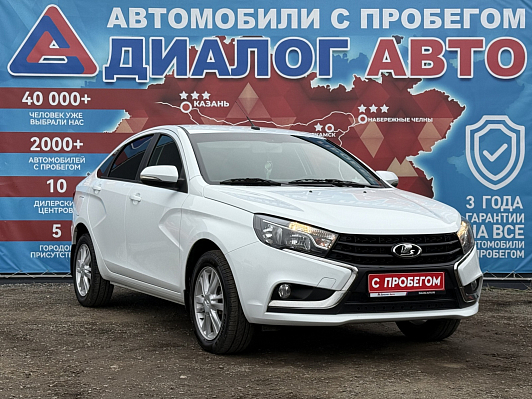 Lada (ВАЗ) Vesta Luxe Multimedia (2018-2019), 2017 года, пробег 96650 км