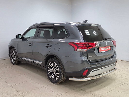 Mitsubishi Outlander Instyle, 2021 года, пробег 37140 км