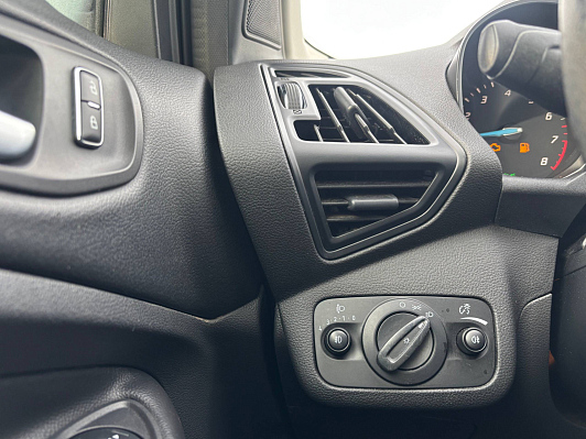 Ford Kuga Trend Plus, 2013 года, пробег 260000 км